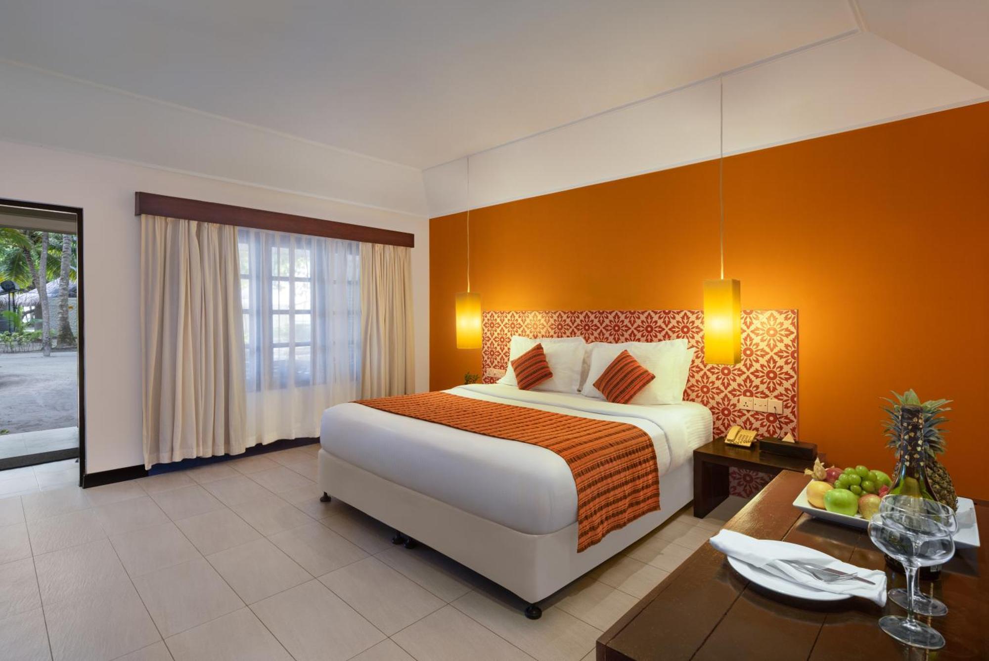 Готель Adaaran Select Huduran Fushi Hudhuranfushi Екстер'єр фото